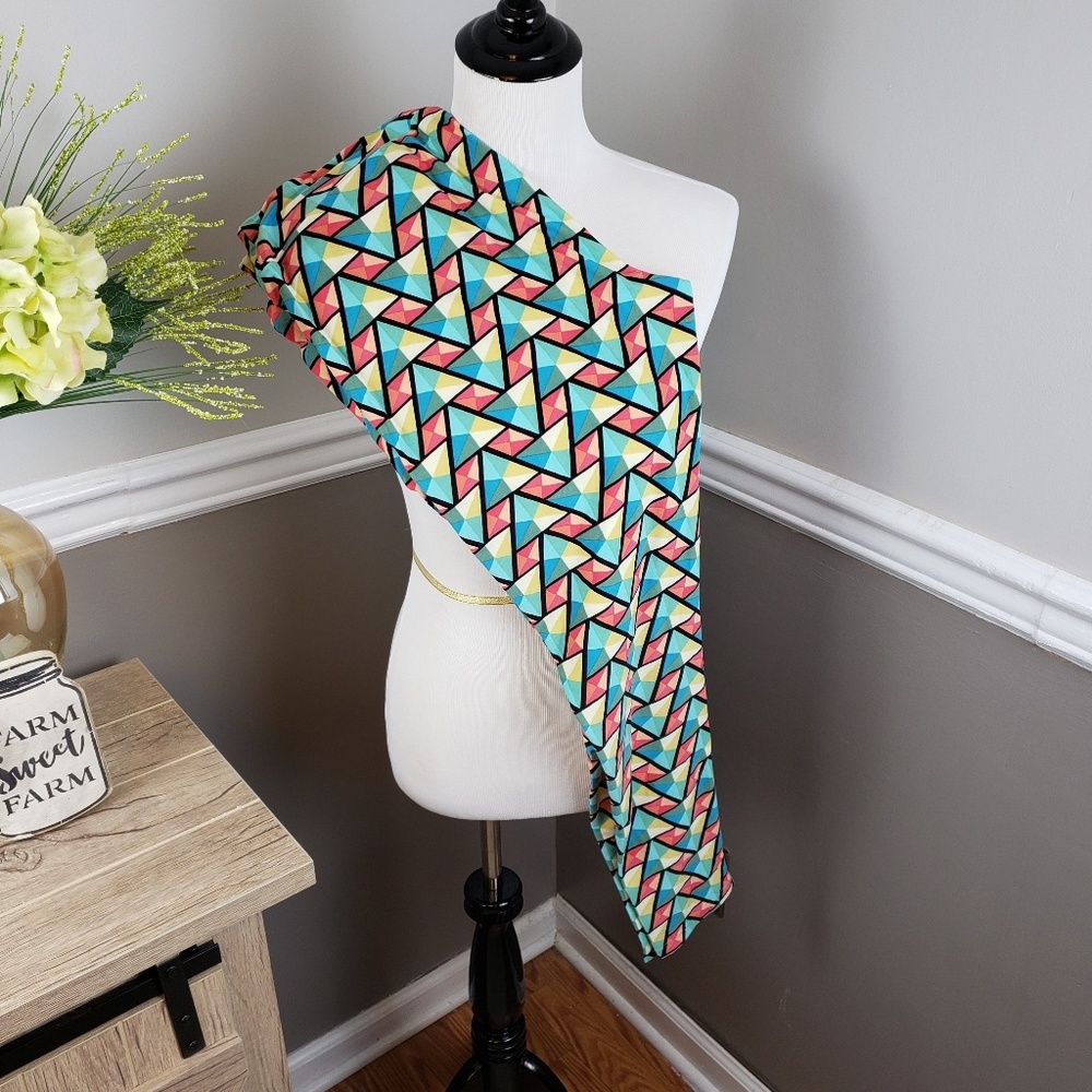 Rainbow Geometric Lularoe Tall and Curvy leggings